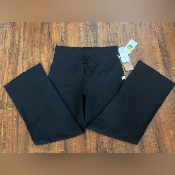 Vuori Daily Wideleg Pants